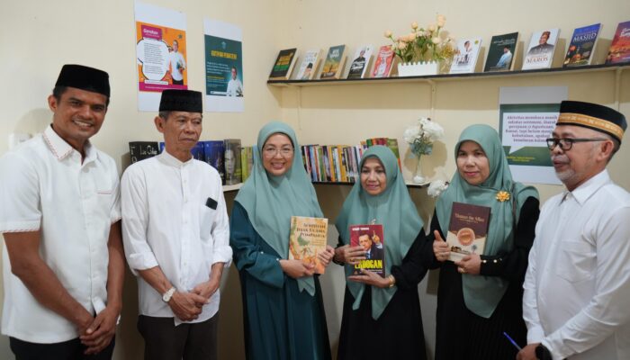 Bunda Literasi Makassar Launching Gerakan “Satu Masjid Satu Perpustakaan”