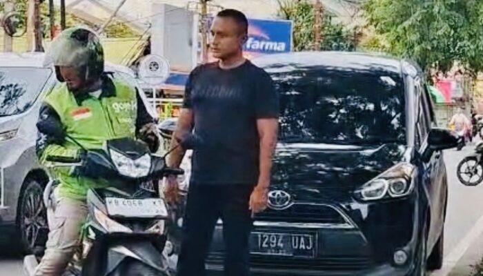 Viral Video Oknum TNI Pukul Driver Ojol di Depan Sekolah