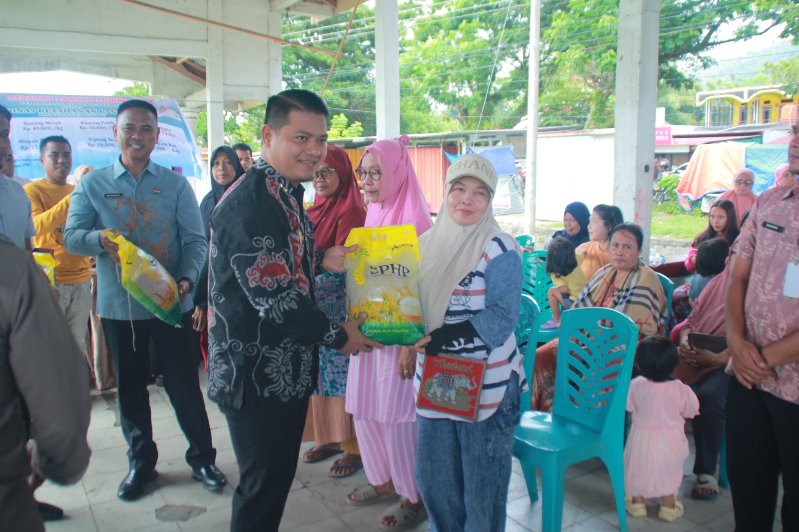 Warga Antusias Sambut GPM, Harga Beras hingga Minyak Goreng Lebih Murah