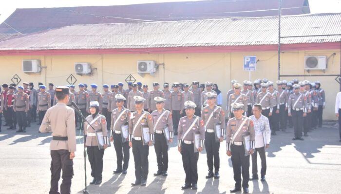 Momen HUT Lantas ke-70, Kapolres Bone Ganjar Personel Berprestasi