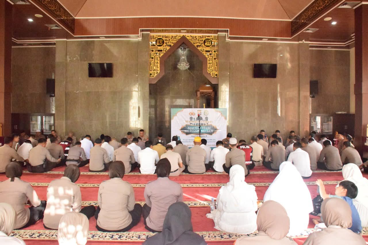 Polres Bone Gelar Maulid Nabi, Pererat Ukhuwah dan Persatuan