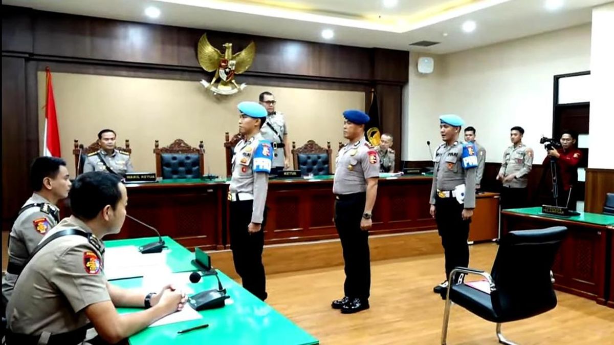 Kompol Cosmas dan Bripka Rohmat Jadi Tersangka Pelanggaran Berat