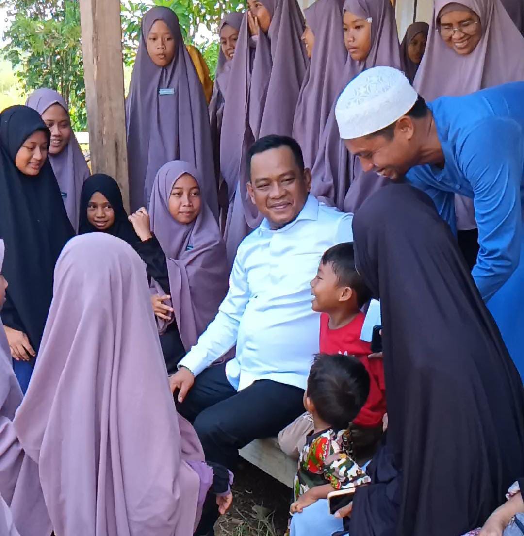 Golkar Luwu Warnai Aksi Sosial, Bagikan 1.000 Sembako, Bedah Rumah dan Sambangi Dua Panti Asuhan