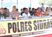 Dukung Swasembada Pangan, Kapolres Sidrap Tanam Jagung Kuartal IV 2025