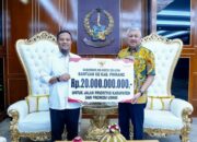 Panen Raya di Padakkalawa, Gubernur Serahkan Bantuan Rp20 Miliar