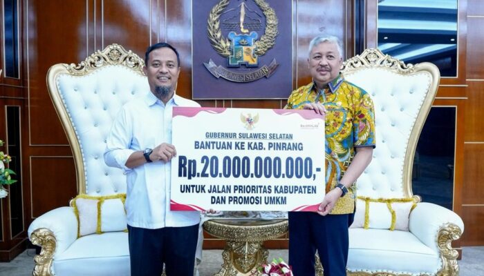 Panen Raya di Padakkalawa, Gubernur Serahkan Bantuan Rp20 Miliar