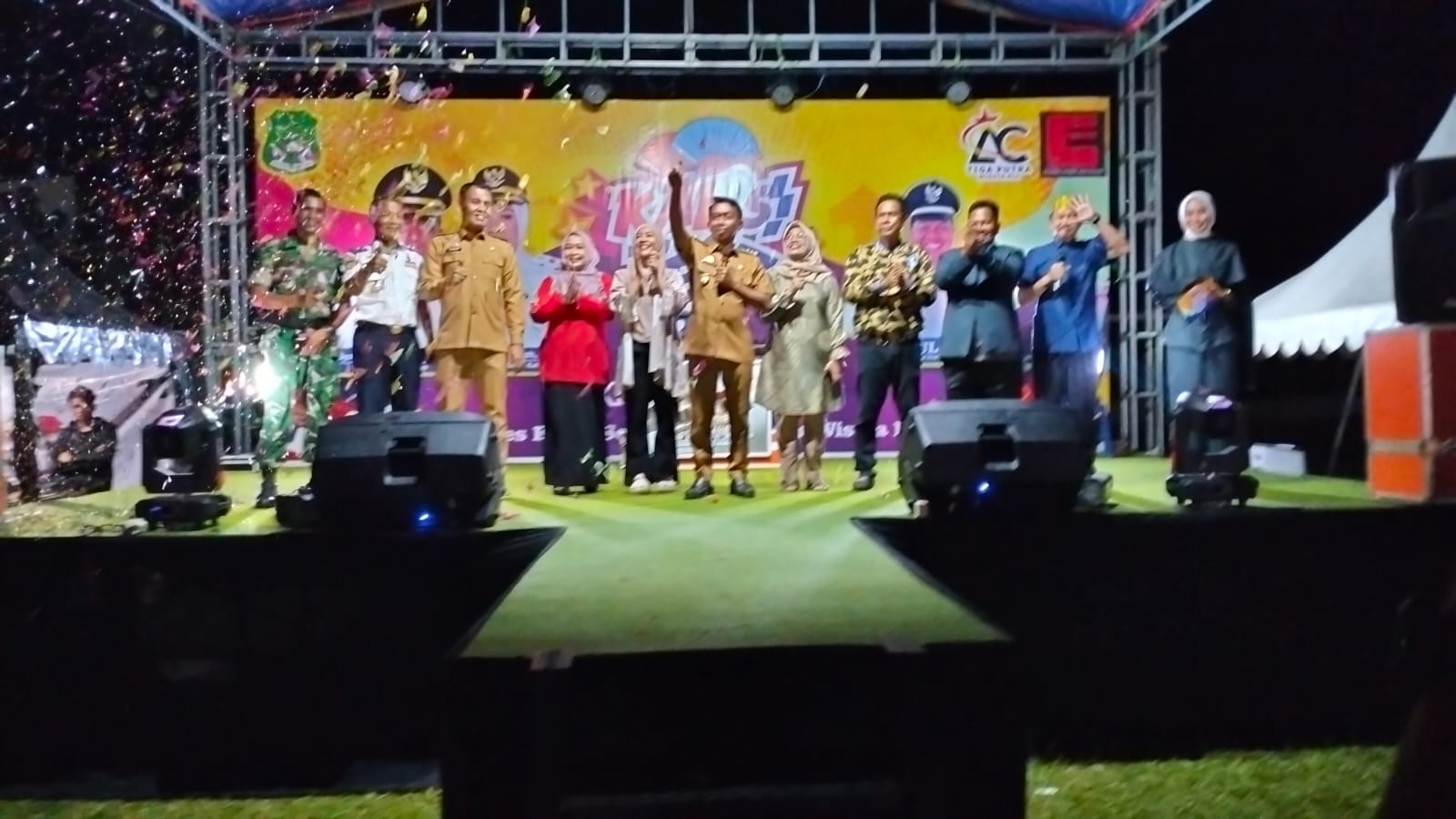 Pemimpin Dekat dan Peduli Rakyat, Bupati Syaharuddin Hadiri Kalosi Fest 2025