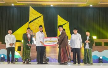 Gubernur Andi Sudirman Komitmen Perkuat Infrastruktur Jalan Provinsi Penghubung ke Wajo Senilai Rp522 Miliar Gubernur Andi Sudirman Komitmen Perkuat Infrastruktur Jalan Provinsi Penghubung ke Wajo Senilai Rp522 Miliar
