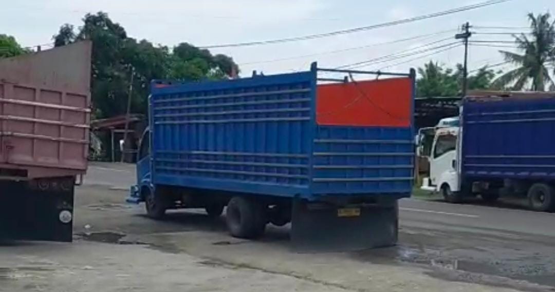Antrean Panjang di SPBU Sidrap, Aktivis Curiga Ada Truk Pelangsir Solar Subsidi