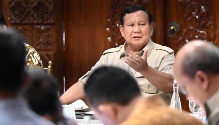 Prabowo Rayakan Ulang Tahun dengan Kesederhanaan, Minta Pejabat Tak Kirim Karangan Bunga