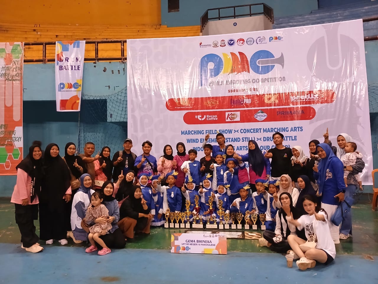 Gemilang di GOR Sudiang, MB Gema Bhineka Borong Gelar Juara Umum
