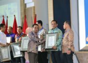 Bupati Luwu Raih Swasti Saba Wistara dari Kementerian Kesehatan