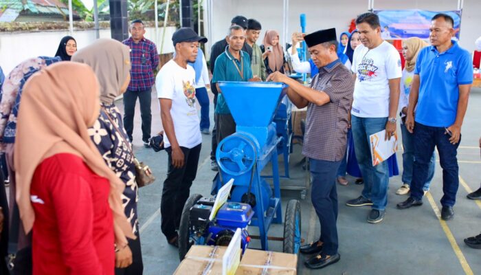 Bupati Bone Serahkan Bantuan untuk 47 Pelaku IKM