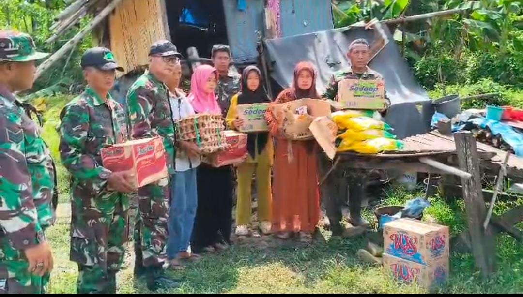 Kodim 1420 Sidrap Bantu Sembako untuk Amir, Warga Belokka Kurang Mampu