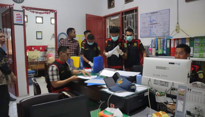 Kejari Geledah Kantor Dinas Sosial Luwu