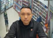 Terekam CCTV, Dua Perampok Bersenjata Tajam Gasak Rp10 Juta dari Toko di Sidrap