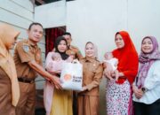 Naili Serahkan Bantuan Pangan Tambahan untuk Tekan Stunting