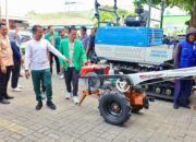 Bupati Bone Serahkan Bantuan Alsintan untuk IAIN Bone