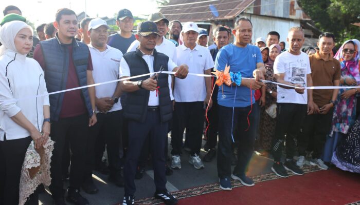Resmikan Jalan Rp15 Miliar, Bupati Bone Tegaskan Tidak Pilih Kasih