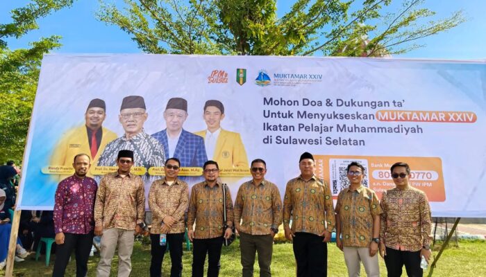 Dosen UMS Rappang Tampilkan Kemampuan Bahasa Inggris di Milad ke-113 Muhammadiyah Sulsel