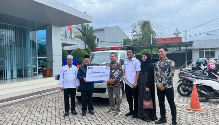 Tingkatkan Akses Medis Darurat, BRI Donasikan Ambulans ke Pesantren Datok Sulaiman
