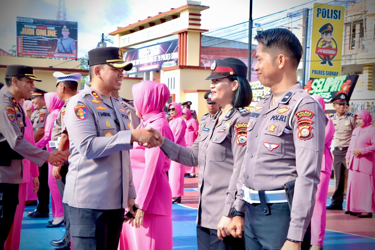 Tutup Tahun 2025, 44 Personel Polres Sidrap Naik Pangkat