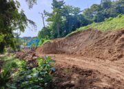 Lereng Gunung Sampoddo Digarap Excavator, Izin Lingkungan Dipertanyakan