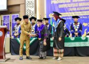 Hadir di Wisuda UNIM Bone, Bupati Beri Kado Spesial Rp24 Juta untuk Mahasiswa Berprestasi