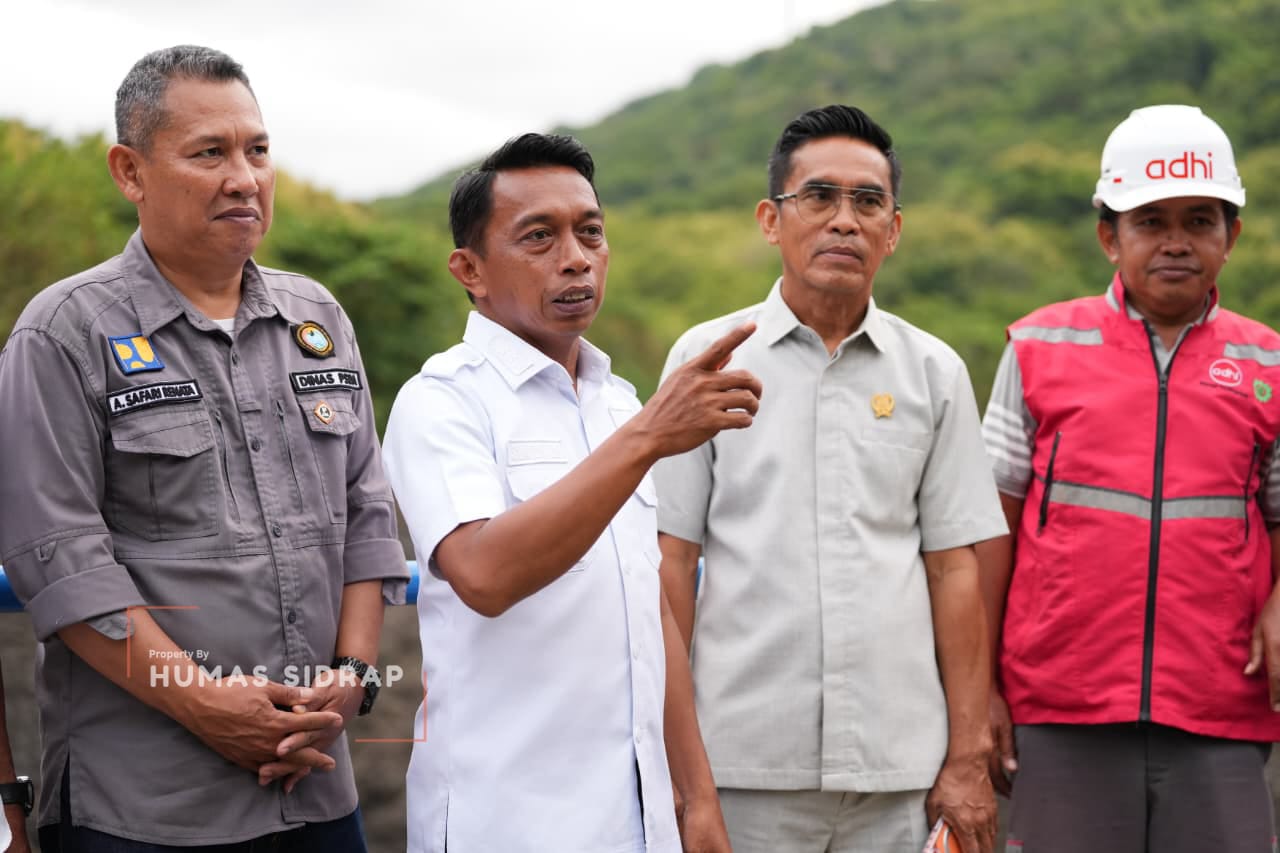 Tinjau Bendungan Alekarajae, Bupati Sidrap Pastikan Pasokan Air untuk 1.300 Hektare Sawah