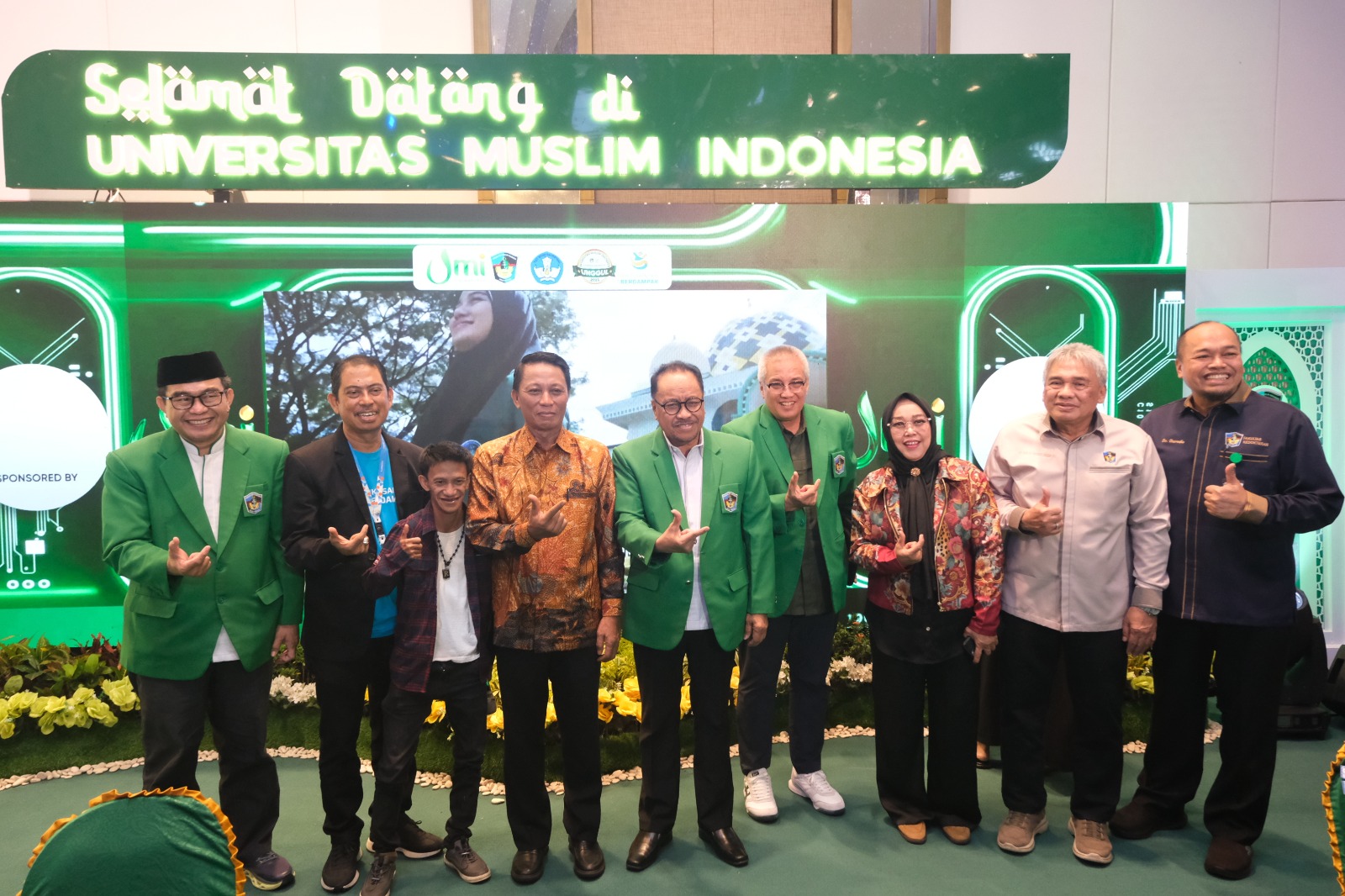 Hadirkan Teknologi VR dan Angklung Digital, Booth UMI Diserbu Pelajar Makassar