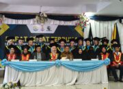 STIKES Datu Kamanre Wisuda Mahasiswa S1 Keperawatan dan D3 Kebidanan