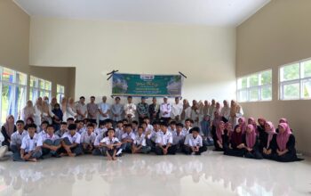SMKN 8 Pangkep Peringati Isra Mikraj, Tekankan Pentingnya Karakter Mulia