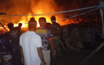 11 Rumah di Fakfak Jadi Arang Akibat Pelita dan Kompor 11 Rumah di Fakfak Jadi Arang Akibat Pelita dan Kompor