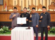 Pemkab dan DPRD Luwu Ketok Palu Penyetujuan CDOB Luwu Tengah