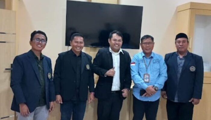 Angkat Topik Linguistik, Mahasiswa S2 UMS Rappang Jalani Ujian Proposal