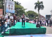 Ketua DPRD Lutra Orasi di Depan Ribuan Massa: Kita Tagih Janji Soekarno!