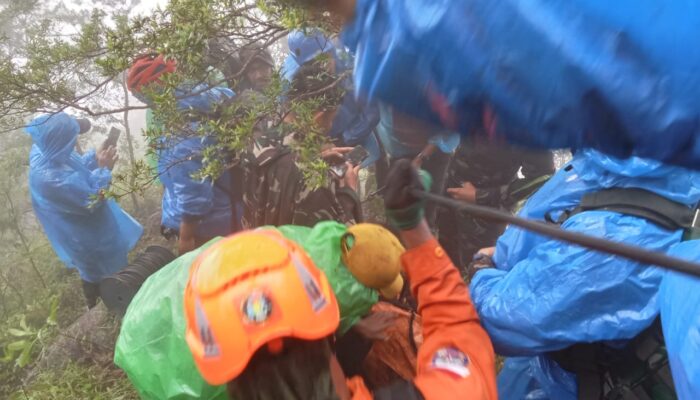 Tim SAR Gabungan Temukan Korban Kedua Pesawat ATR 42-500 di Bulusaraung