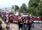 Tumpah Ruah! Ribuan Massa Sesaki Jalanan Masamba Tagih Janji Sejarah