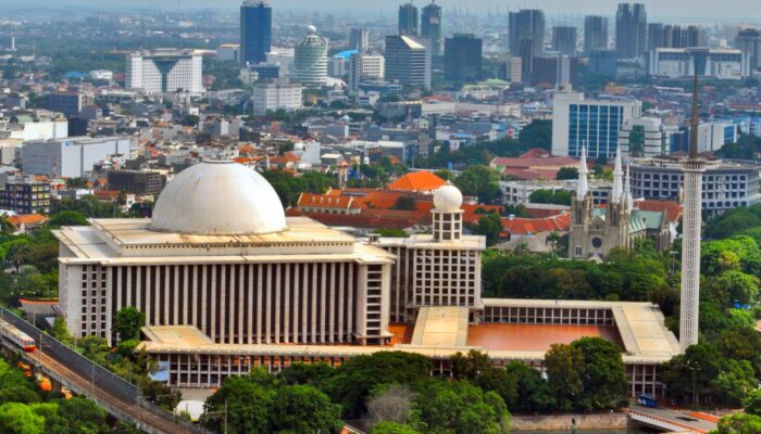 Diduga Masalah UPS, Ruang CCTV Istiqlal Terbakar Saat Jemaah Salat Tarawih