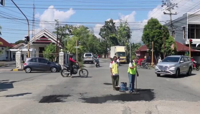 Korban Jalan Rusak Bisa Pidanakan Pejabat, Ancaman Hukuman 5 Tahun Penjara