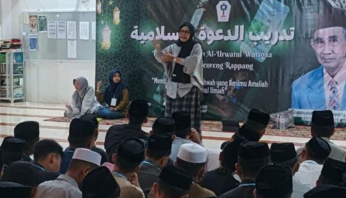 Bawaslu Sidrap Gandeng Santri Al Urwatul Wutsqaa Perangi Politik Uang Lewat Dakwah