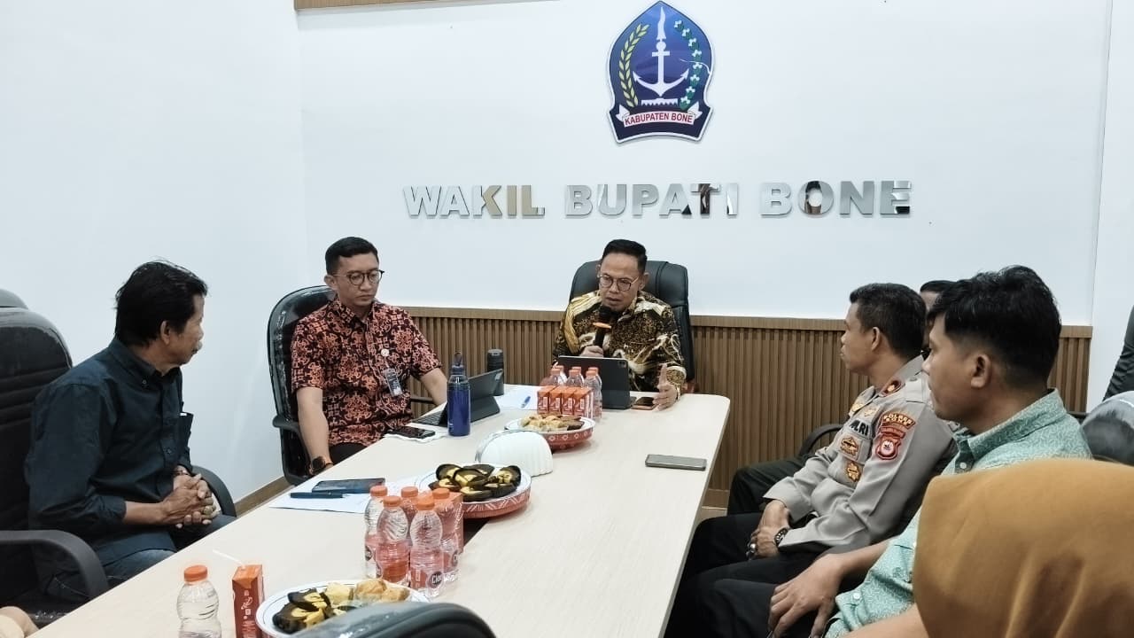 Cegah Harga Gabah Anjlok, Wabup Bone Kumpulkan Bulog dan PERPADI