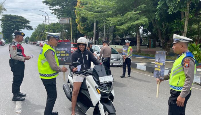 Hari ke-13 Operasi Pallawa, Satlantas Bone Gencar Edukasi Penggunaan Helm