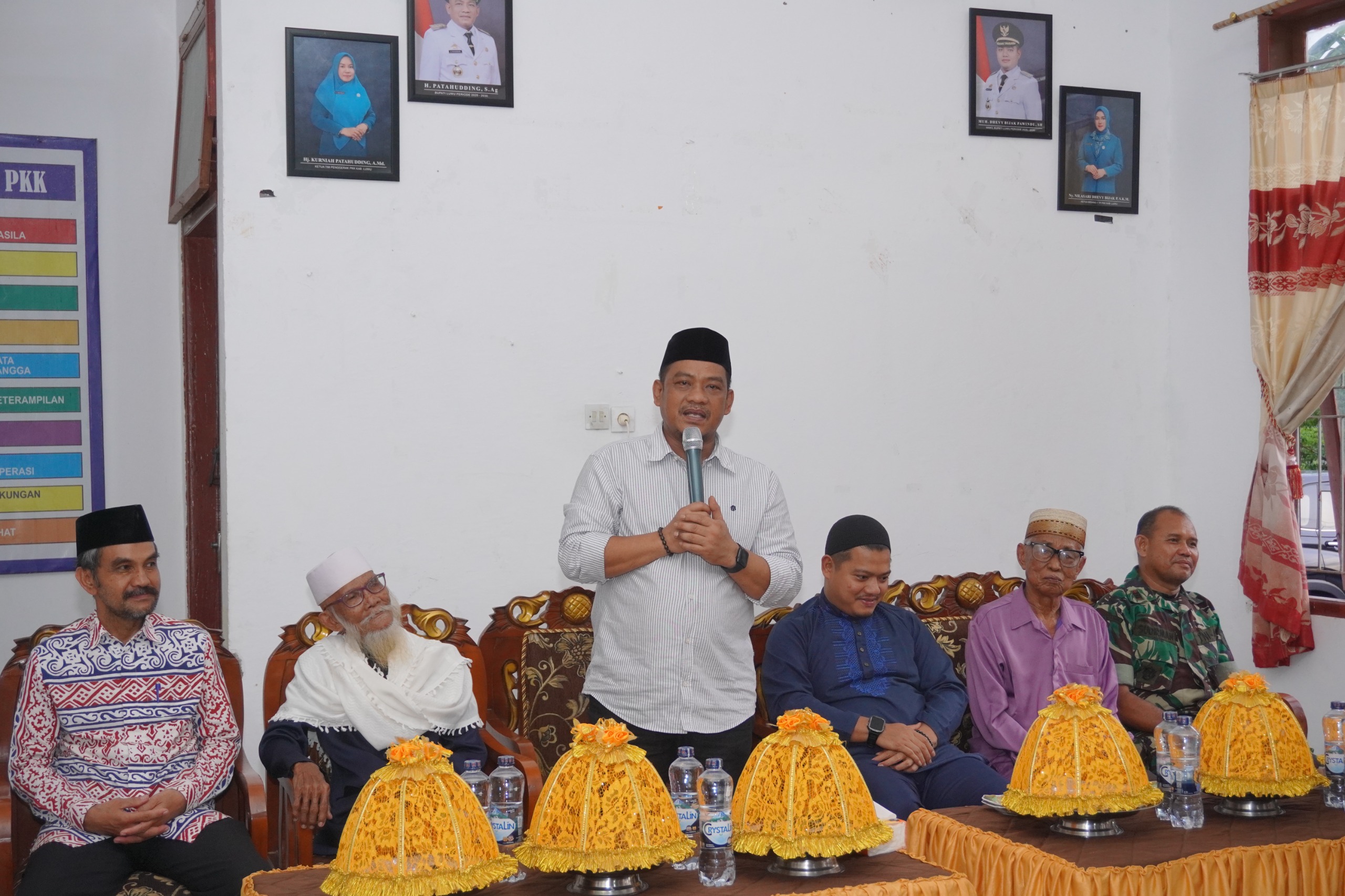 Safari Ramadan di Kamanre, Bupati Luwu Beberkan Program Bantuan Jutaan Bibit