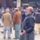Salat Jumat Mencekam, Bom Bunuh Diri Meledak di Masjid Syiah Pakistan