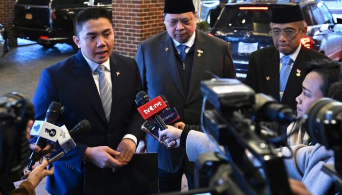 PDIP Sebut MBG Ambil Anggaran Pendidikan, Ini Jawaban Seskab Teddy
