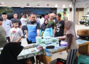 Momen Hangat Irwan Bachri Syam Sapa Pedagang Pasar Ramadhan Luwu Timur