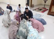 Tarawih Bersama Warga Marobo, Bupati Andi Rahim Serap Aspirasi di Masjid
