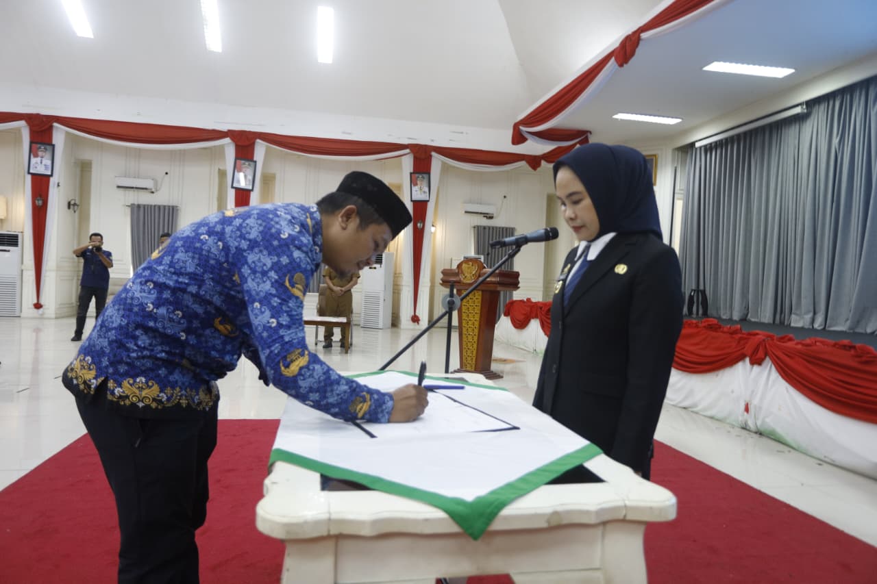 Lantik 95 Pejabat Baru, Naili: Jaga Integritas dan Profesionalisme!