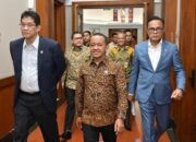 Dampak Perang Timur Tengah, Bahlil Minta Warga Hemat Gas Saat Memasak